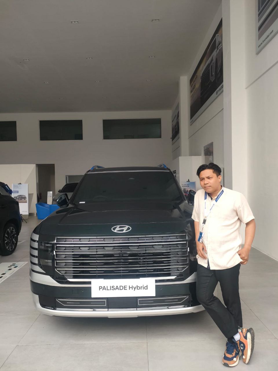 Rais Ridwan - Sales Consultant